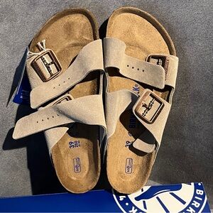 Birkenstock Women’s Arizona Sandals Soft Footbed Taupe Suede Size 8US 39 EU